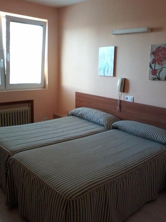 Hotel Buenos Aires Villafría de Burgos Eksteriør bilde